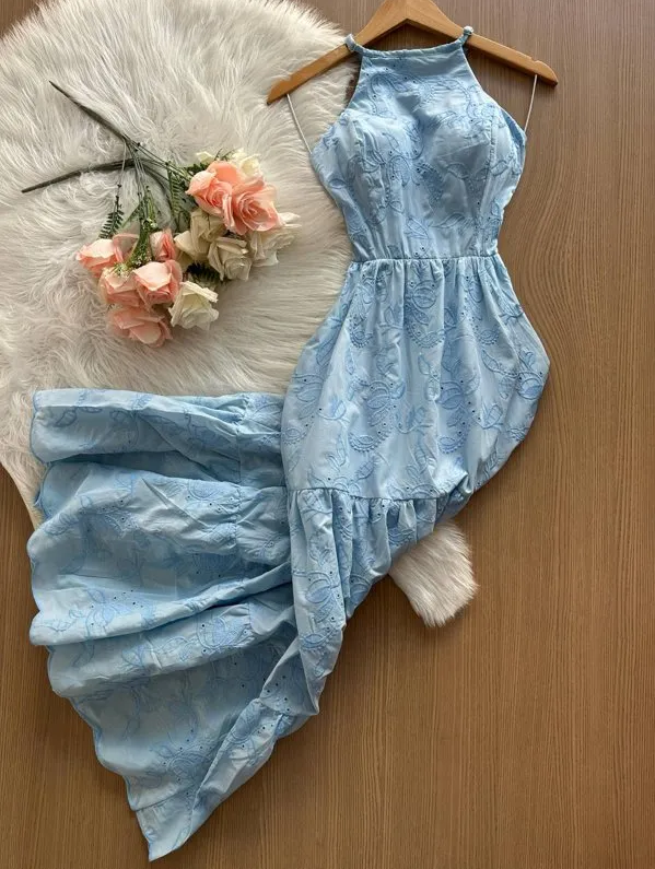 Vestido Longo Bárbara Frente Única em Poliéster Laise Forrado com Bojo